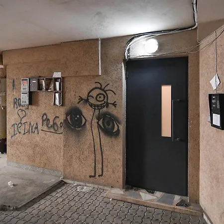 Apartment 3br With Parking And Wifi *