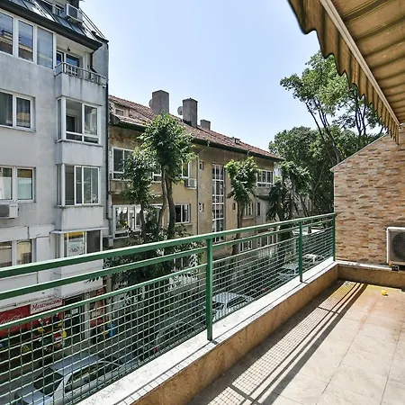 Apartment 3br With Parking And Wifi Varna
